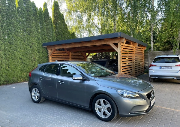 Volvo V40 cena 72000 przebieg: 99986, rok produkcji 2018 z Błonie małe 254